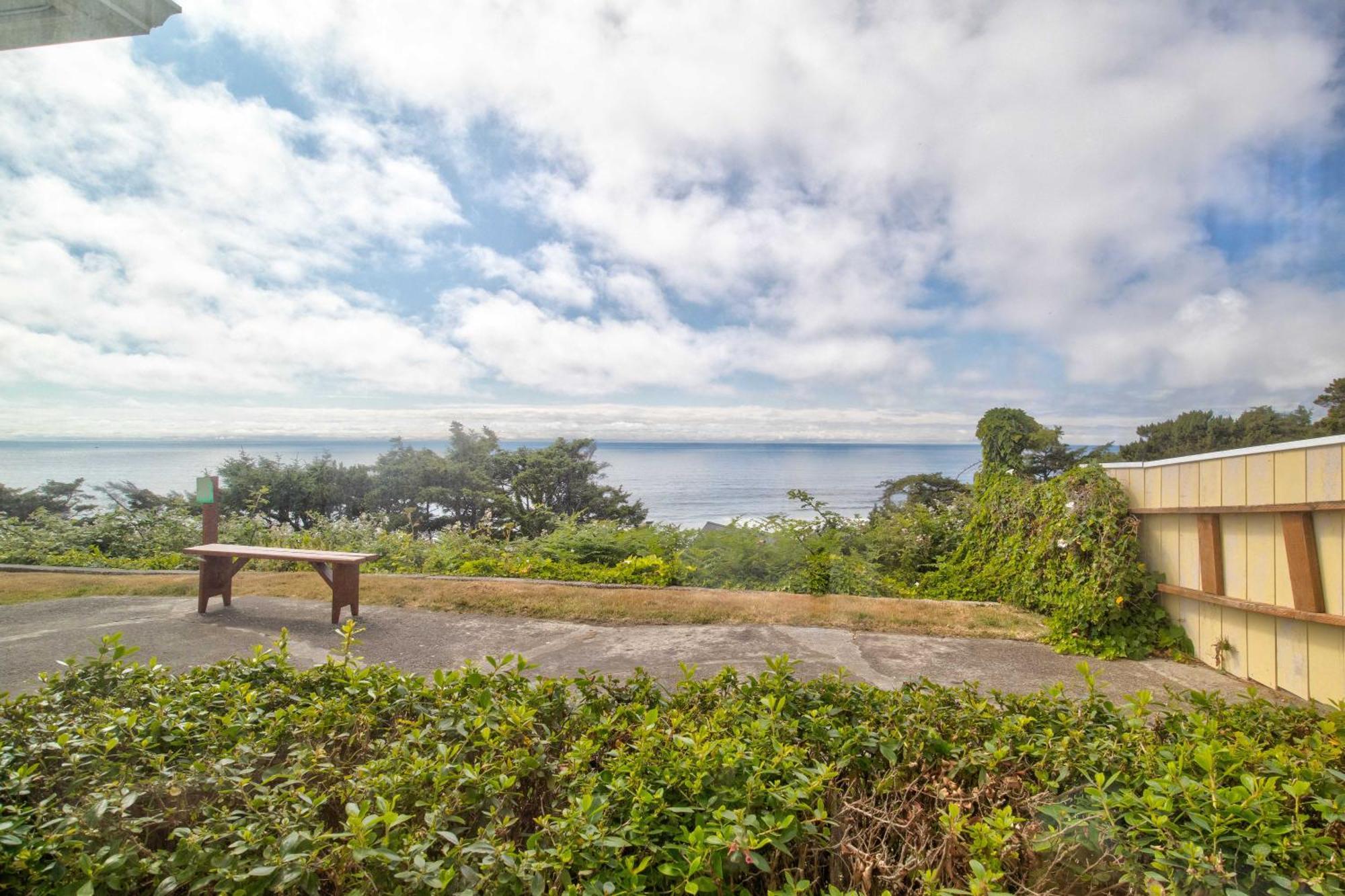Ester Lee Oceanview Inn Lincoln City Exterior foto